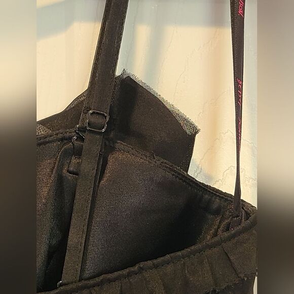 Betsey Johnson Collection Y2K Sweetheart neckline 100% Silk Ruffled Mini Dress 4 - Picture 7 of 14